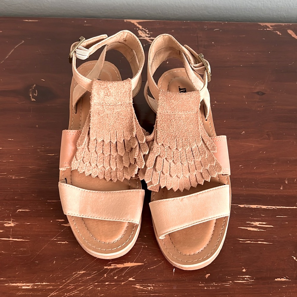 Women’s Caterpillar Sandals